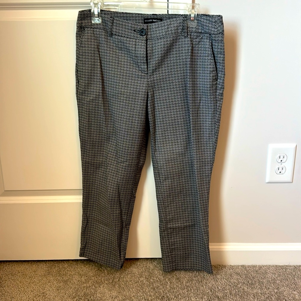 Black and White Design Cropped Work Pants